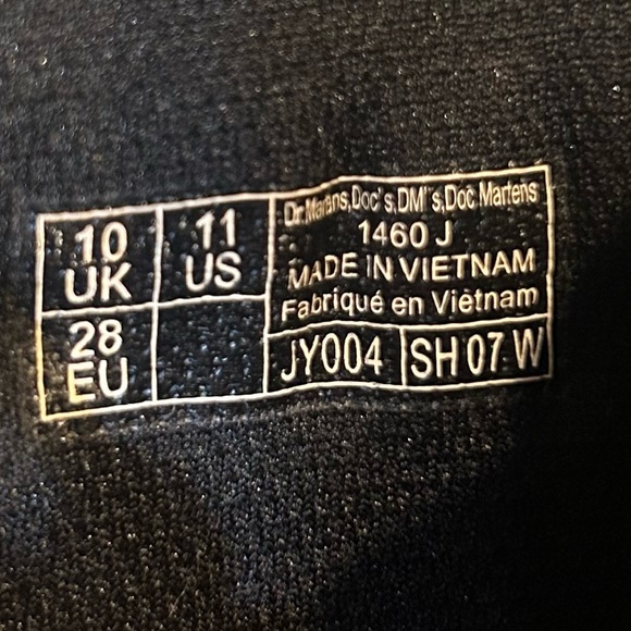 Dr. Martens 1460 metallic lace up boots. Junior size 11. - Picture 5 of 6